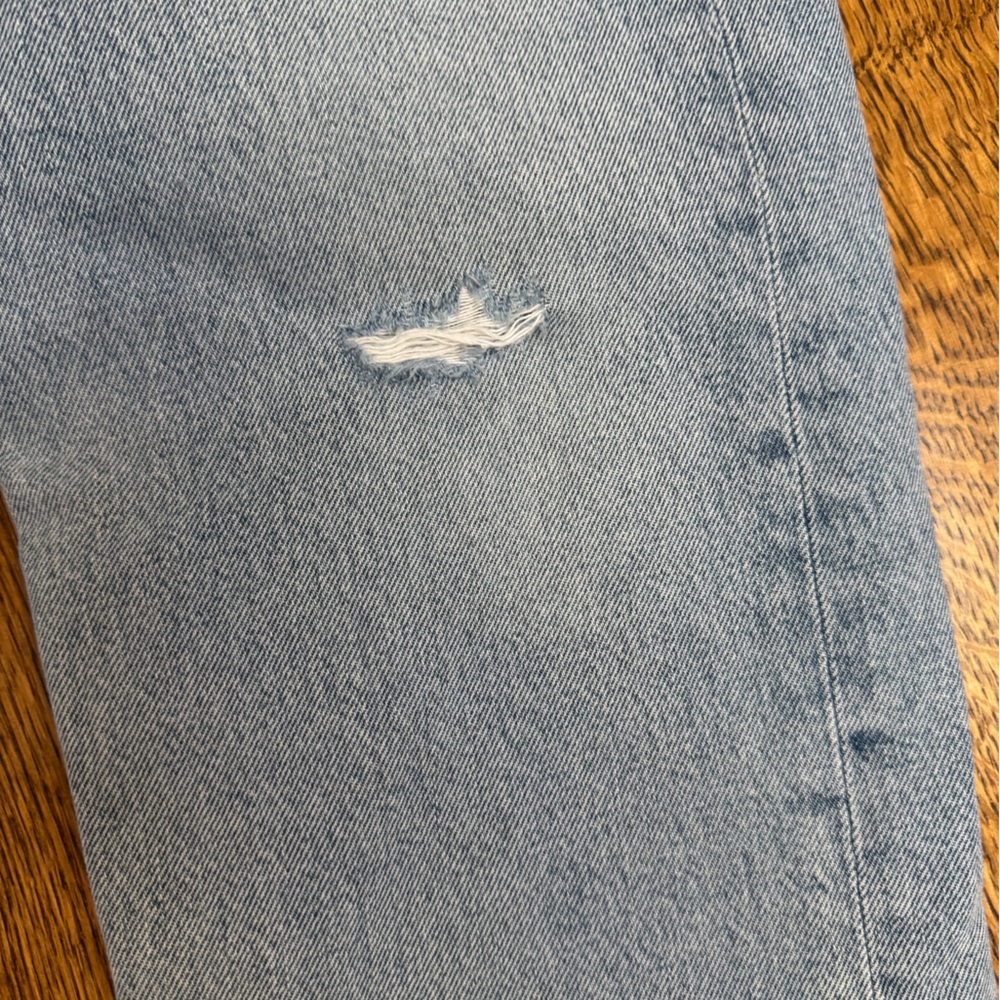 Agolde Vintage Wash Distressed 90’s Cropped Jeans - Picture 2 of 10